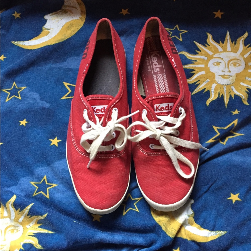 Red Keds size 8